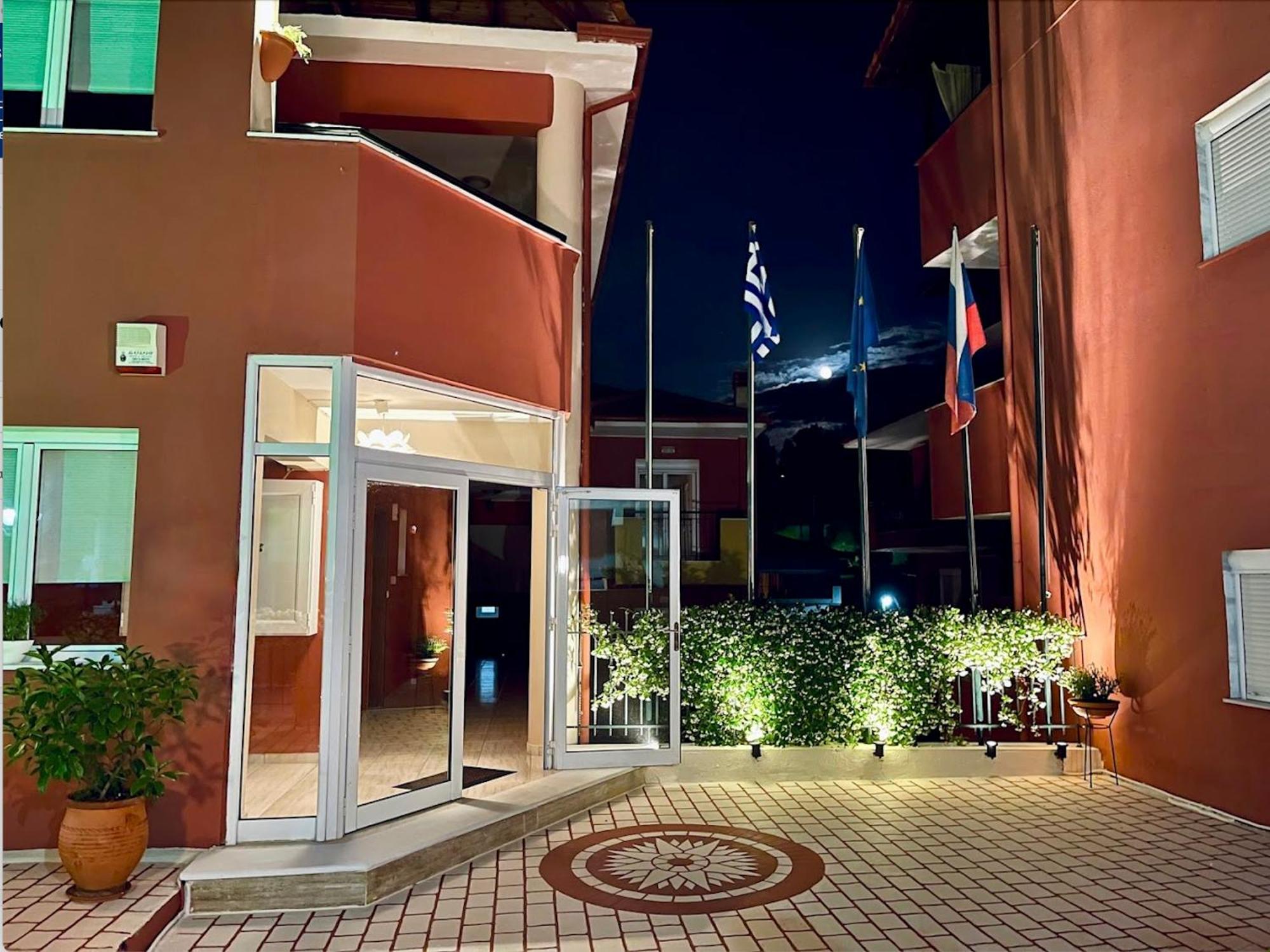 Hotel Sun Sight Pefkochori Extérieur photo